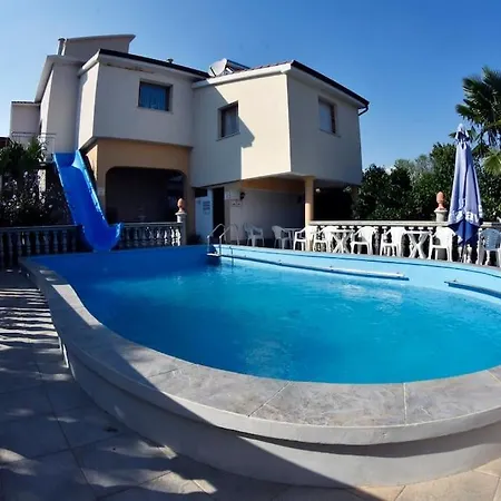Uvo 1 With Shared Pool